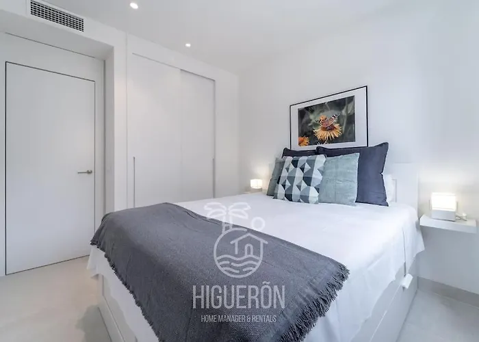 Апартаменты Higueronrentals El Dado Фуэнхирола