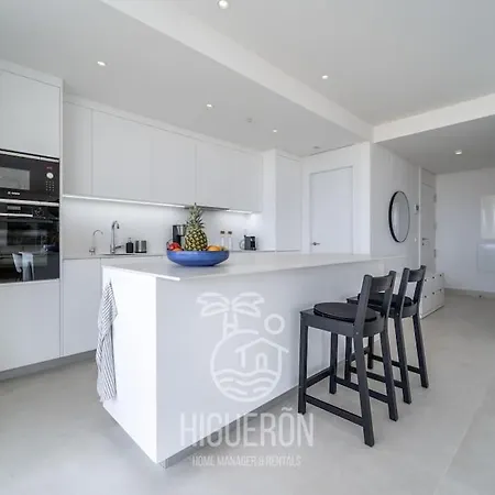 Higueronrentals El Dado شقة