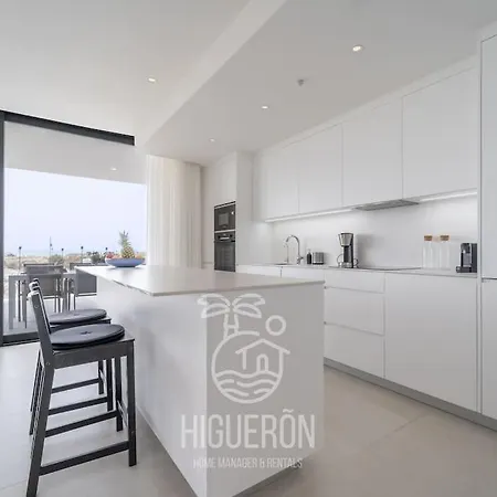 Higueronrentals El Dado Appartement *